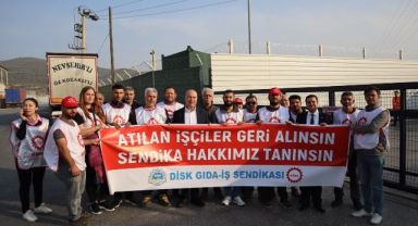 CHP'li Bakan'dan fabrika önünde direnen işçilere destek