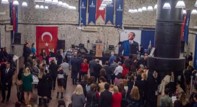 “İzmir eğitimde de Türkiye’ye örnek olmak zorunda”