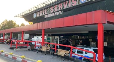 Önce annesini sonra kendini bıçakladı