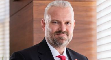 Pehlivan'dan Öğretmenler Günü Mesajı