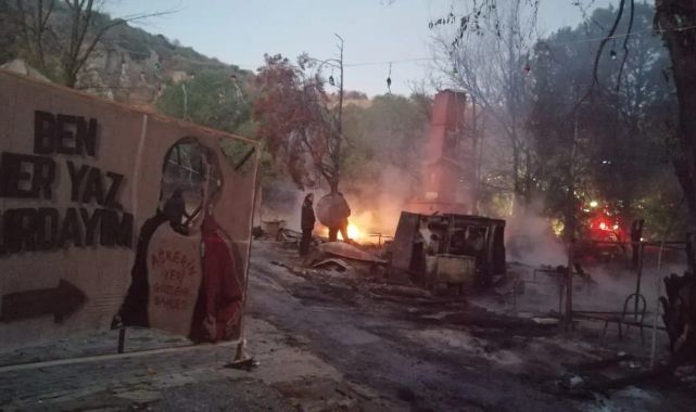 Tarihi Yedi Uyuyanlar Mağarası bölgesinde korkutan yangın