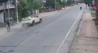 Tesla aracı kontrolden çıktı: 2 ölü, 3 yaralı