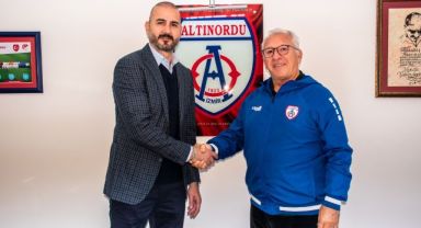 Altınordu’da teknik direktörlüğe Gökhan Ünal getirildi