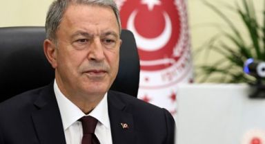 Bakan Akar'dan Yunanistan'a tepki!