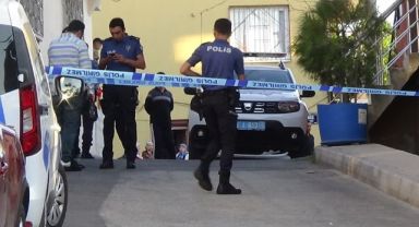 Barışmayı kabul etmeyince eşini 22 bıçak darbesiyle öldürmüş