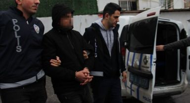 Doktorun burnunu kırarak güvenlik görevlisini de darp eden şüpheli adliyede