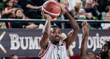 Errick McCollum, rekor kırdı