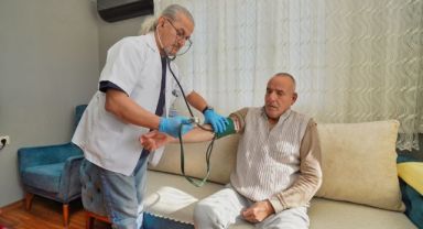 Gaziemir Belediyesi, sağlık hizmetlerinden binlerce kişi faydalanıyor