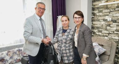 Gaziemir’de annelere ve bebeklerine özel hizmet