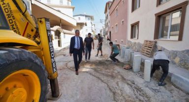Gaziemir’in yolları yenileniyor