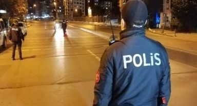 İzmir'de yılbaşında 6 bin polis görev başında