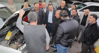 - Kaya'dan belediyecilik çıkışı: Vatandaşı Karabağlar'da dinledik, CHP'ye isyan ediyorlar!