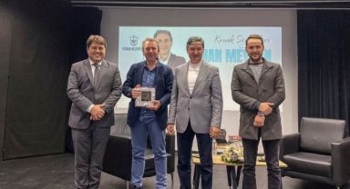 ‘Konak Söyleşileri’nin konuğu Sinan Meydan oldu