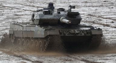 Almanya'dan Polonya'ya Leopard tankları için yeşil ışık