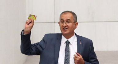 CHP'li Sertel'den internet siteleri ile ilgili düzenlemeye tepki