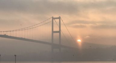 İstanbul Boğazı çift yönlü olarak gemi trafiğine kapatıldı