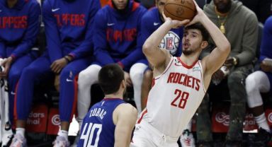 NBA'de Türk basketbolcuların mücadelesinde kazanan Cedi Osman oldu