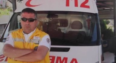 Ambulans şoförü babasını, başına ateş ederek öldürdü