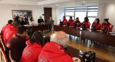 Başkan Ceritoğlu Sengel AKUT Selçuk ekibi ile bir araya geldi