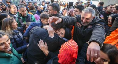 Buca’nın kahramanları evlerine döndü