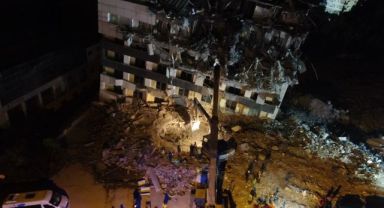 Deprem bölgesinden mucize kurtuluşlar