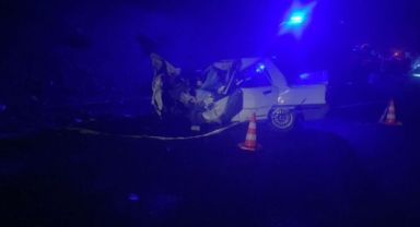 Düğün yolunda kaza: 1 ölü, 2 yaralı