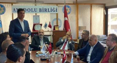 Güldoğan’dan Anadolu Birliği’ne deprem ziyareti