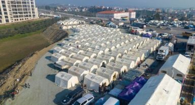 İzmir’den afet bölgesine uzanan yardım koridoruna destek yağıyor