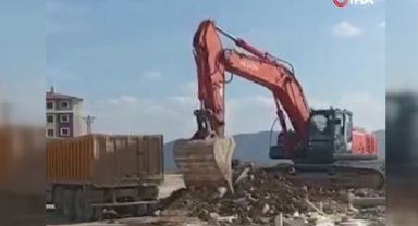 TOKİ eliyle Gaziantep'te konutlar için ilk kazma vuruldu