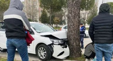 Aday sürücü sınavda ehliyetini alamadan kaza yaptı