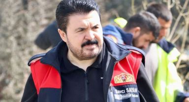 Ağrı Belediye Başkanı Savcı Sayan, milletvekili adaylığı için görevinden istifa etti