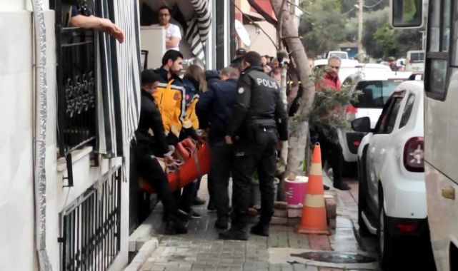 Annesini öldüren babasına engel olamayan çocuğun feryatları yürekleri dağladı!