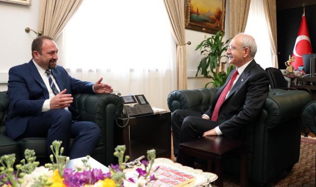 Başkan Gümrükçü, Kılıçdaroğlu'nu ziyaret etti