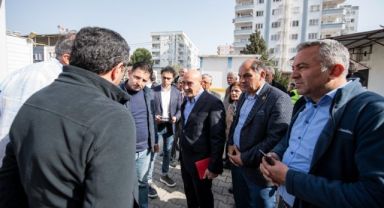 Başkan Soyer Osmaniye’de: Niyetimiz siz ‘tamam’ diyene kadar yanınızda durmak