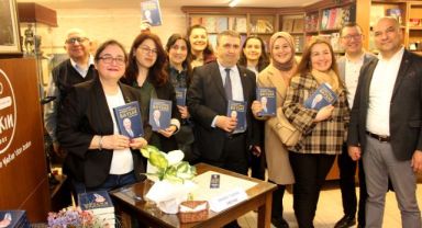 Baysak adını taşıyan kitabın imza gününde anıldı