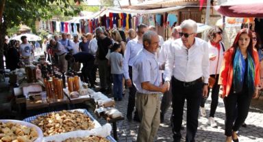 Dünyanın en iyi turizm köyü Birgi ödülüne kavuştu