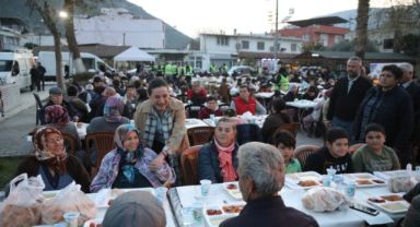 Efes Selçuk Ramazan'da dayanışmayı büyütüyor