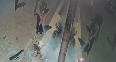 İş yerini kundaklamak isterken kendini yaktı