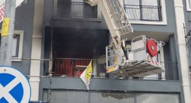 İzmir'de bir evde çıkan yangında yaşlı adam hayatını kaybetti