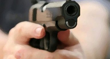 İzmir’de darbettiği eşini tabancayla vuran şahıs tutuklandı