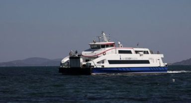 İzmir'de deniz ulaşımına fırtına engeli