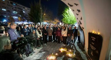 İzmir'den depremde hayatını kaybedenler için
