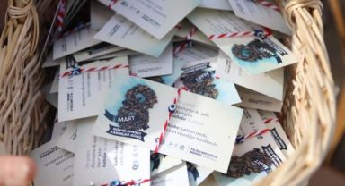 Kadınlar Efes Selçuk'ta Marteniçka ile dilek tuttular 