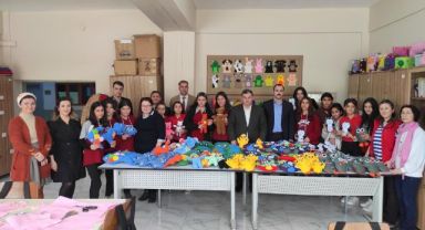 Kınık'tan minik kalplere oyuncak kampanyası