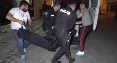 Kocasını göğsünden ve karnından bıçaklayarak öldürdü!