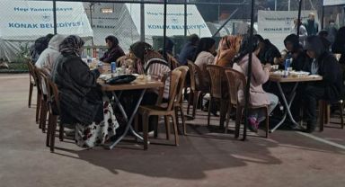 Konak’tan çadır kentte ilk iftar
