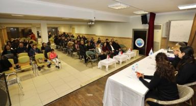 Menderes Belediyesi 8 Mart dünya emekçi kadınlar günü söyleşisi düzenledi