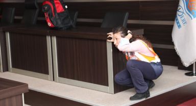 Narlıdereliler olası afetlere karşı yapılması gerekenler öğrendi