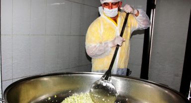 Ödemiş Belediyesi Ramazan'da 5 bin kişiye sıcak yemek verecek