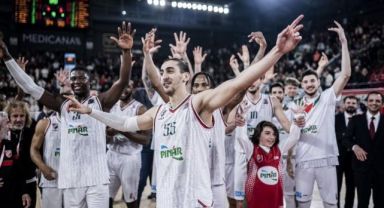 Pınar Karşıyaka, 100 atmaya devam ediyor